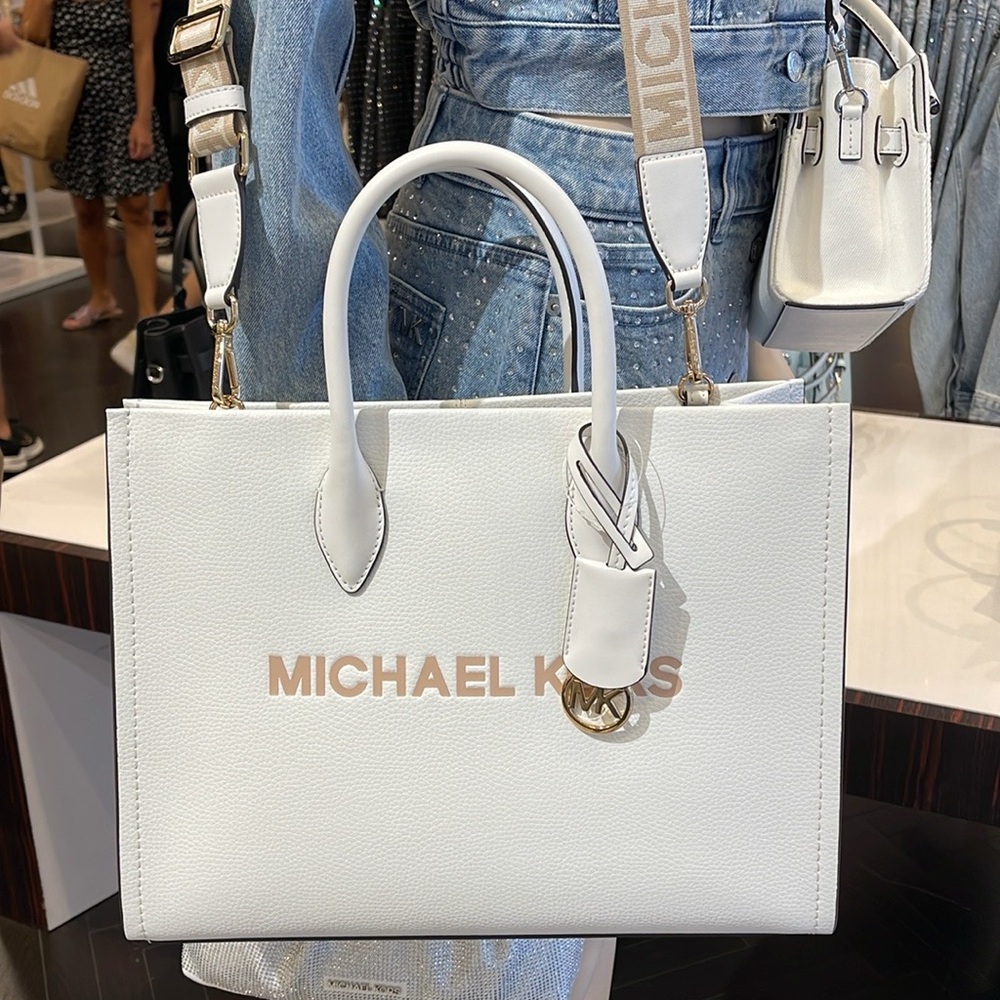 Michael Kors Mirella Medium East West Pebbled Leather Tote Shopper Bag MK EW
NWT - Picture 9 of 16